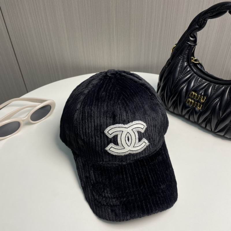 25 Chanel Cap 0312